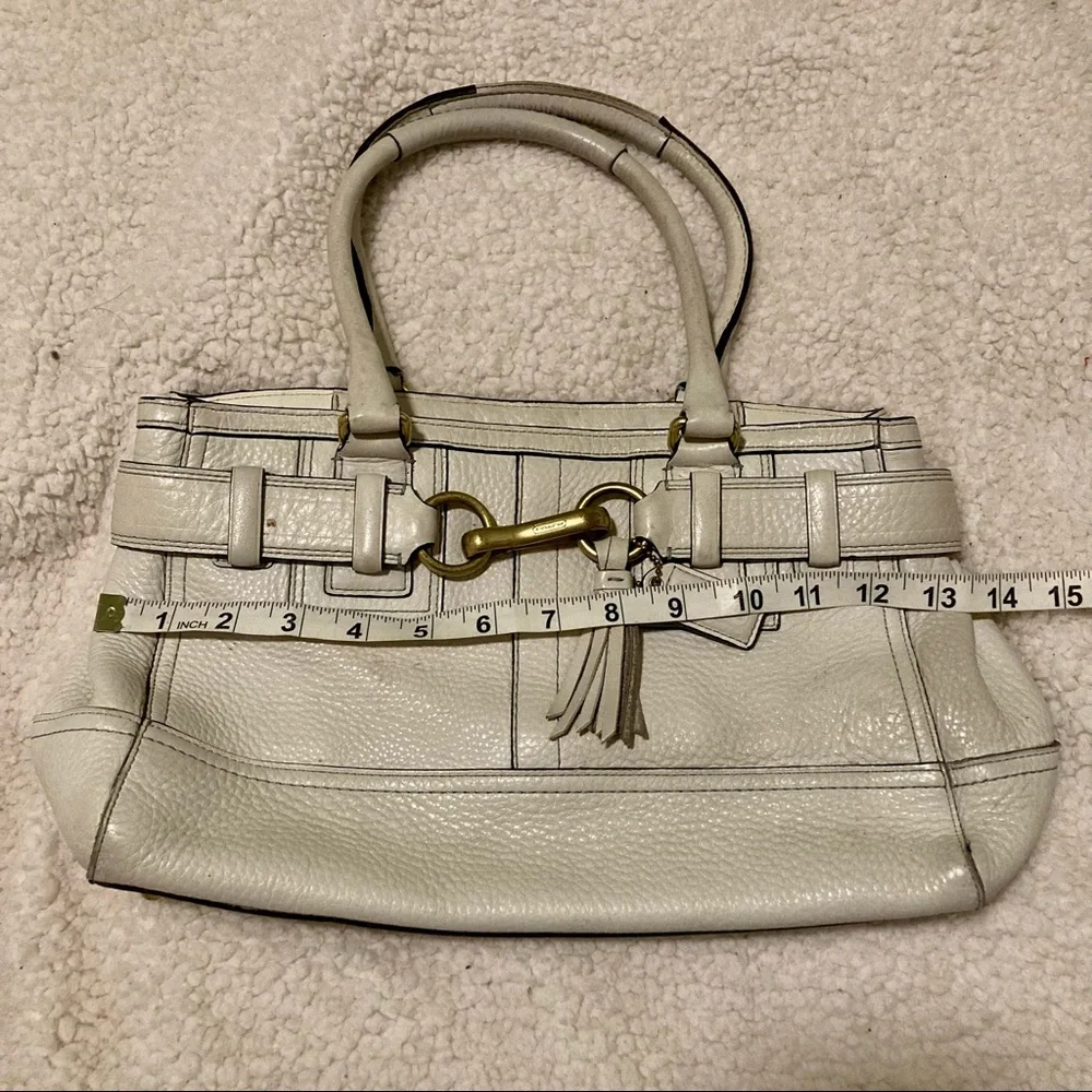 Coach Vintage pebbled white leather tassel bag